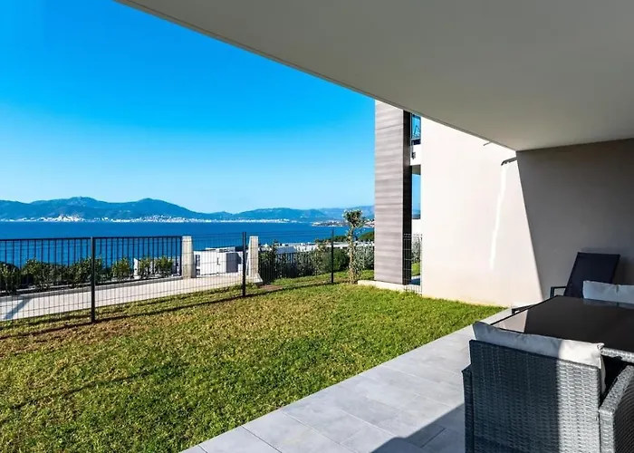 Les Rivages De Stagnola T3 Vue Et Montagne 200m Climatise דירה